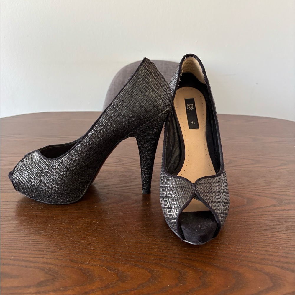 Embossed Gray and Black Mango Heels